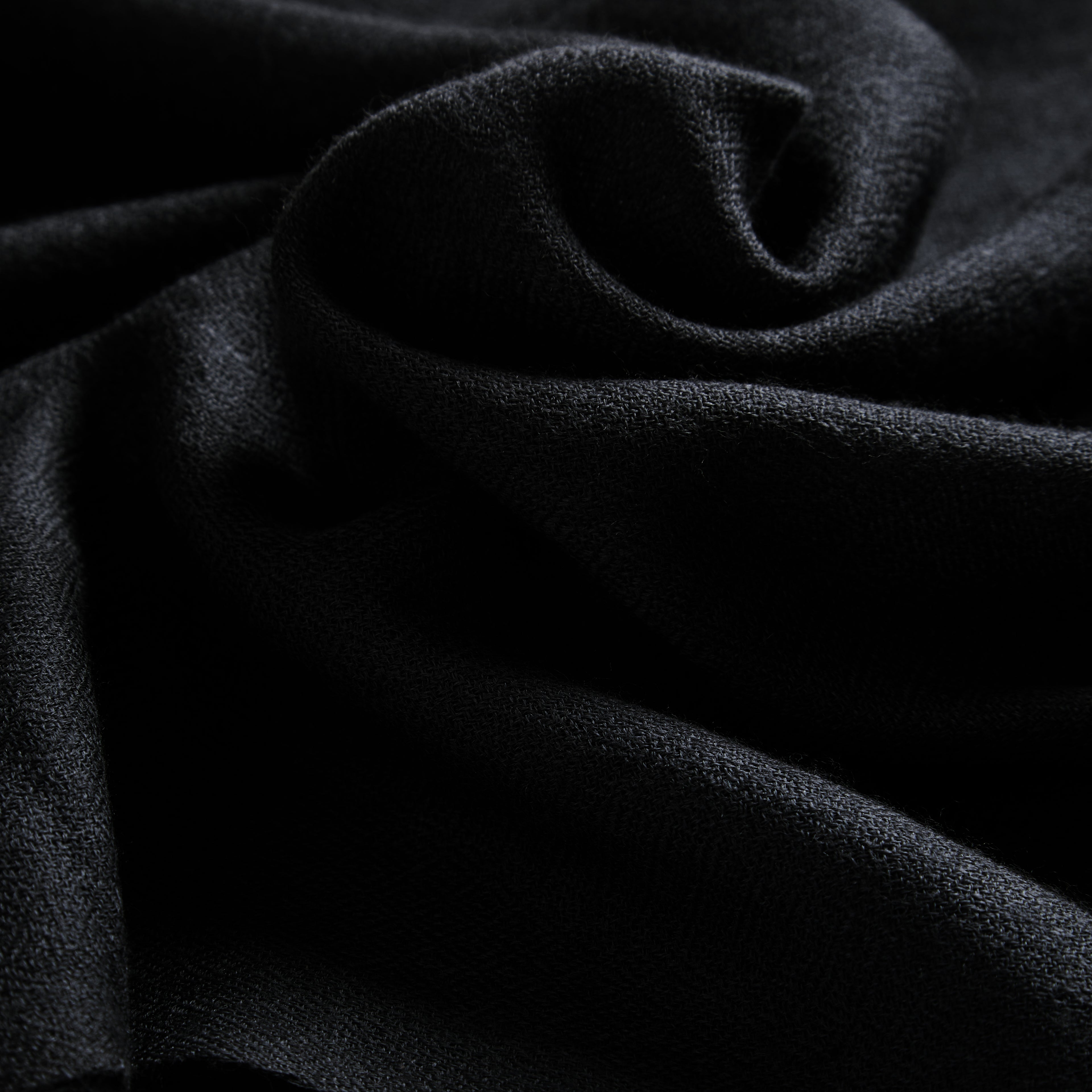 Jet Noir Black Cashmere