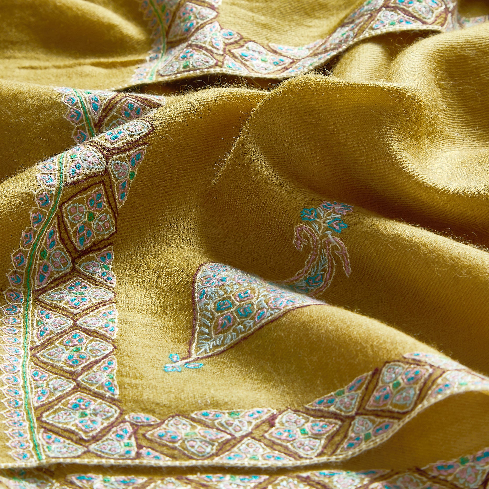 Diamond Motif Pashmina